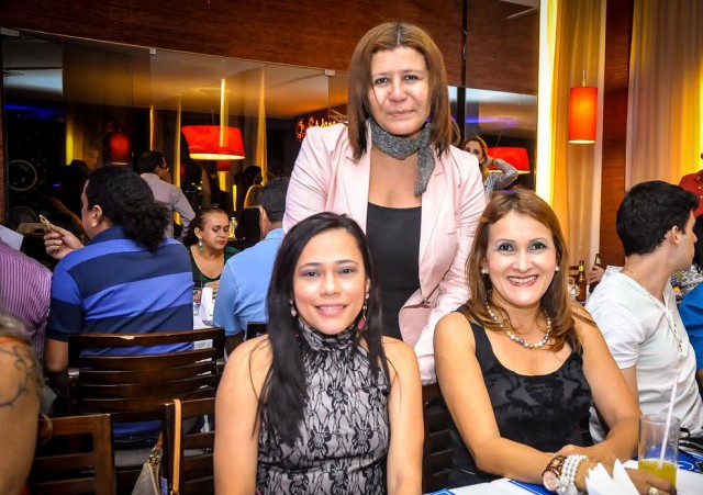 Esta editora com Josélia e a radialista Marina Silva