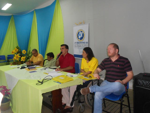 Representantes do Fórum e o deputado Othelino Neto discutiram saídas para garantir direitos da pessoa com deficiência no Maranhão