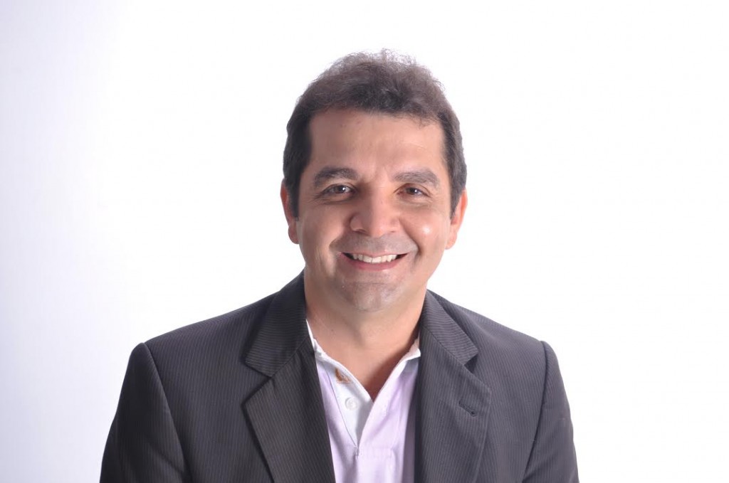 Ex-prefeito de Santa Rira, Hilton Gonçalo, já aparece em empate técnico com Eliziane