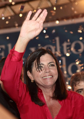 Roseana disse estar feliz da vida com a reeleição de Dilma